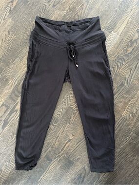 H&M Maternity Black Drawstring Pants Half-Belly Panel Pockets Relaxed For Size M
